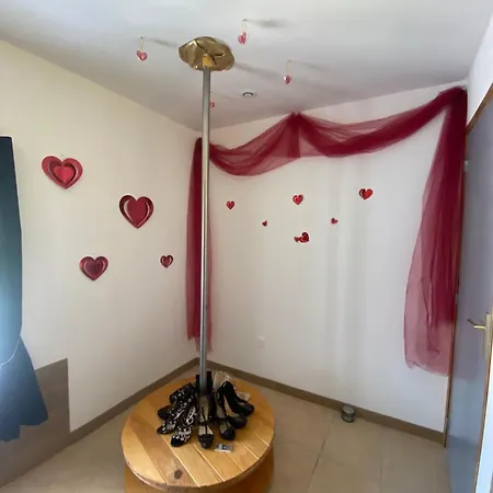 아파트 L Arc En Ciel Sejour Cocooning Pour Deux Avec Ambiance Romantique Begnecourt